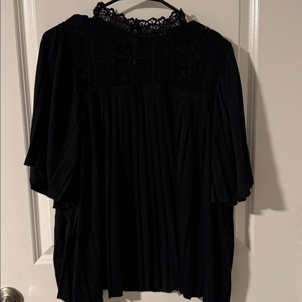 Cable & Gauge Black Lace Blouse